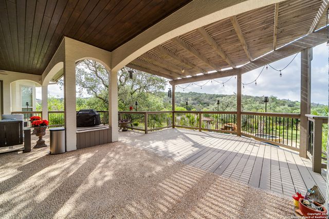 714 Ruidosa Downs, Helotes, TX 78023