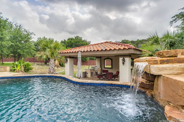 714 Ruidosa Downs, Helotes, TX 78023