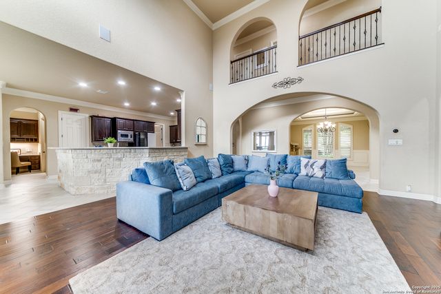 714 Ruidosa Downs, Helotes, TX 78023