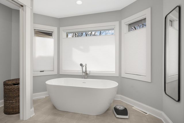 5250 Saint Albans Bay Road, Excelsior, MN 55331