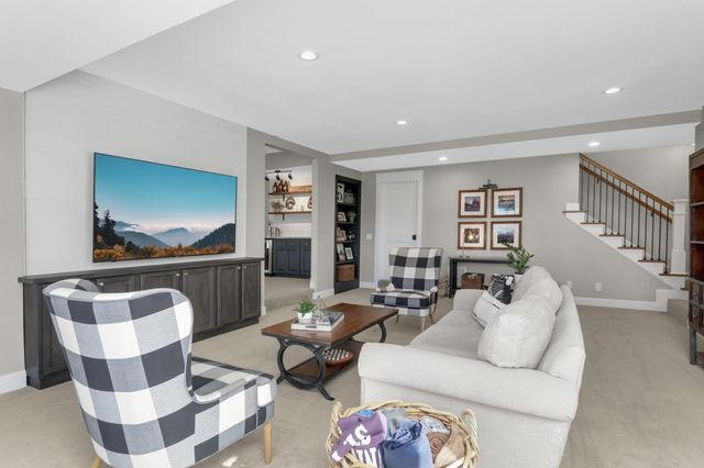 5250 Saint Albans Bay Road, Excelsior, MN 55331