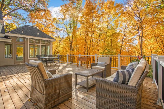 5250 Saint Albans Bay Road, Excelsior, MN 55331