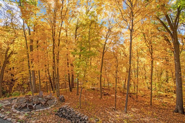 5250 Saint Albans Bay Road, Excelsior, MN 55331