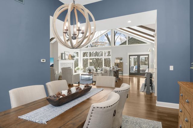 5250 Saint Albans Bay Road, Excelsior, MN 55331