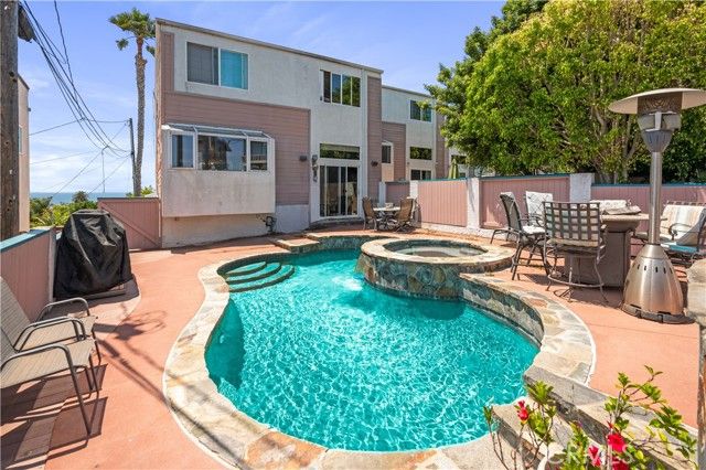 867 Aubrey Court 1, Hermosa Beach, CA 90254