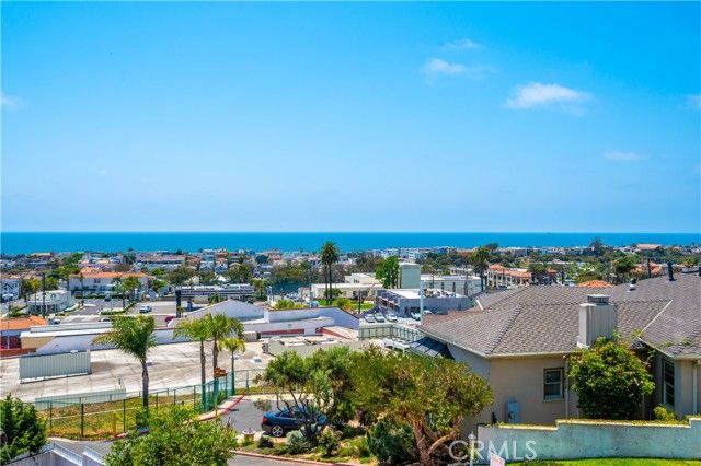 867 Aubrey Court 1, Hermosa Beach, CA 90254