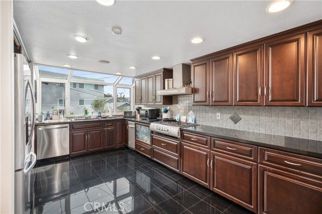867 Aubrey Court 1, Hermosa Beach, CA 90254