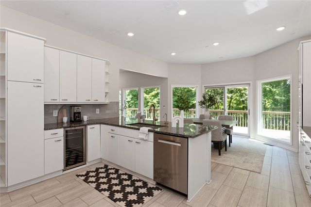 1772 NW 120th Street, Clive, IA 50325