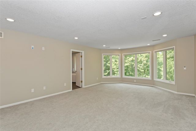 1772 NW 120th Street, Clive, IA 50325