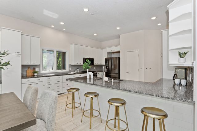 1772 NW 120th Street, Clive, IA 50325