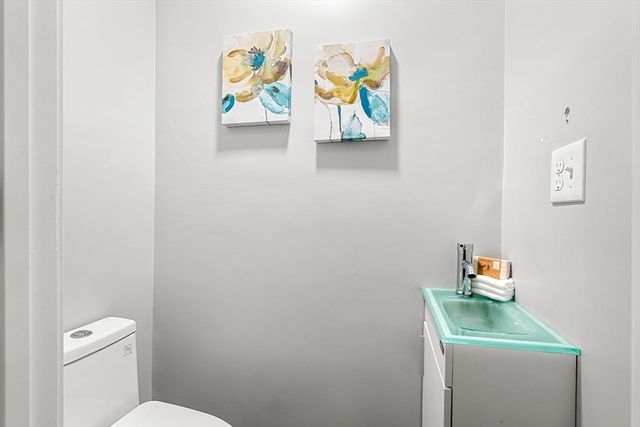 679-683 Columbia Rd 4, Boston, MA 02125