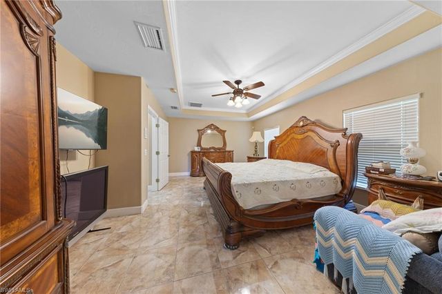 2606 E 9th ST, Lehigh Acres, FL 33936