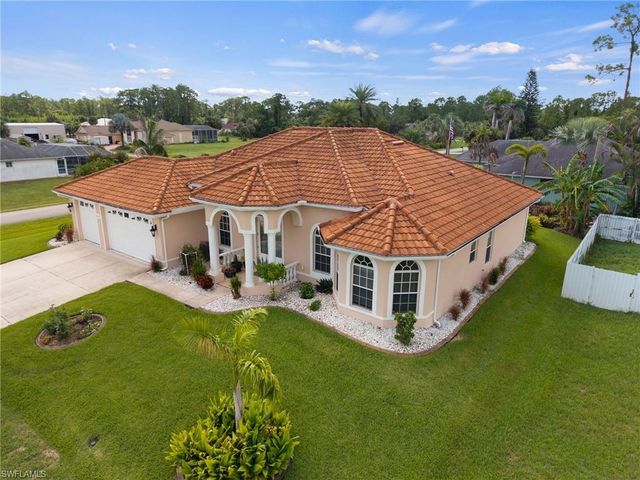 2606 E 9th ST, Lehigh Acres, FL 33936