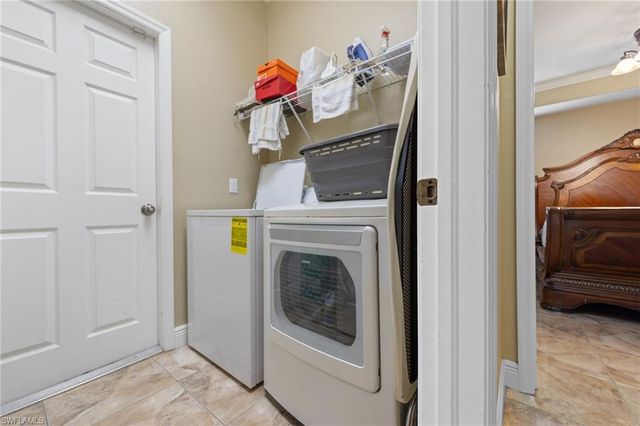 2606 E 9th ST, Lehigh Acres, FL 33936