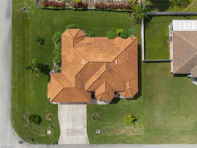 2606 E 9th ST, Lehigh Acres, FL 33936