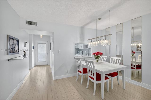7817 Golf Circle Drive 305, Margate, FL 33063