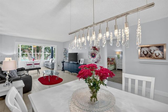 7817 Golf Circle Drive 305, Margate, FL 33063