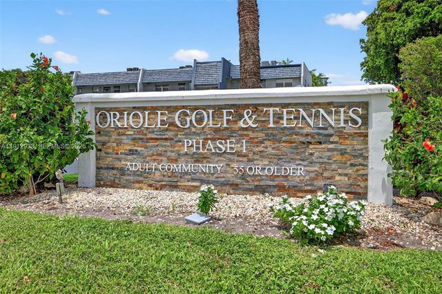 7817 Golf Circle Drive 305, Margate, FL 33063
