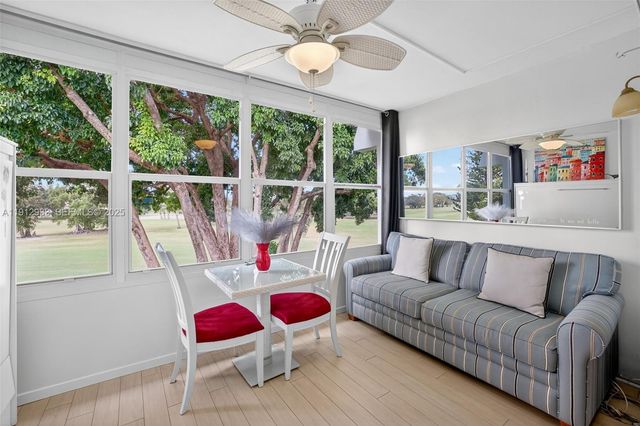 7817 Golf Circle Drive 305, Margate, FL 33063