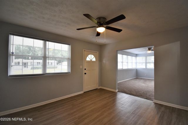 1869 EMBASSY Drive, Jacksonville, FL 32207