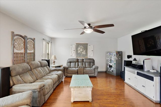 4333 Falcon Drive, Sherman, TX 75092