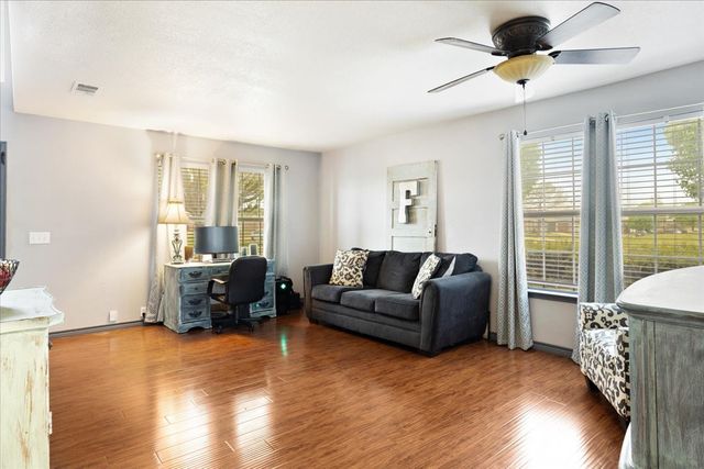 4333 Falcon Drive, Sherman, TX 75092