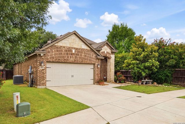 202 Maxwell, Boerne, TX 78006