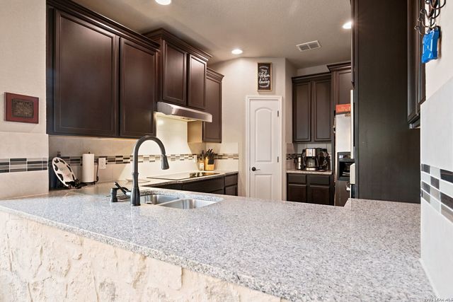 202 Maxwell, Boerne, TX 78006