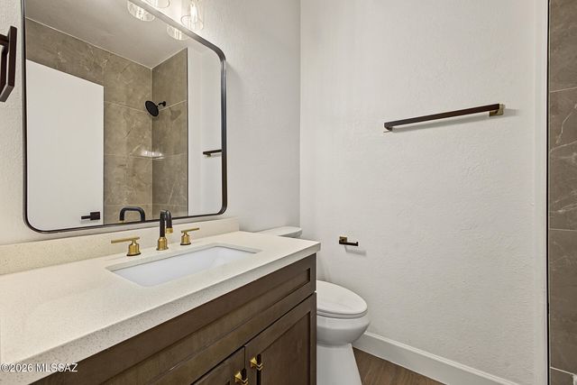 7205 S Peaceful Valley Drive, Tucson, AZ 85757