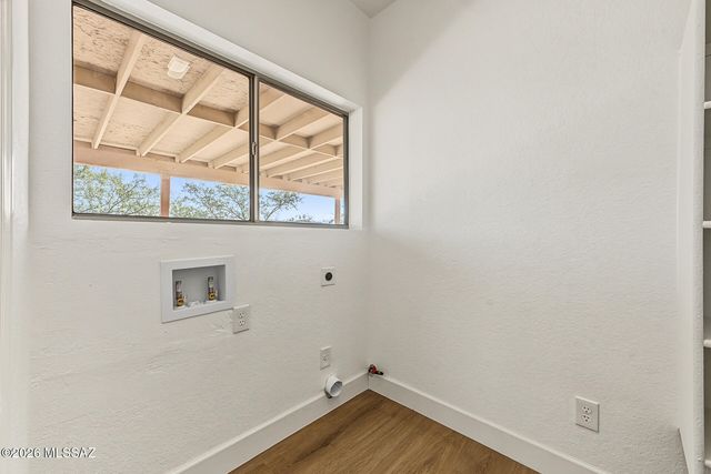 7205 S Peaceful Valley Drive, Tucson, AZ 85757
