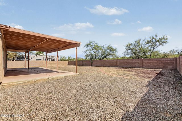 7205 S Peaceful Valley Drive, Tucson, AZ 85757