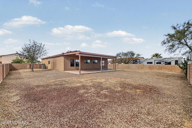 7205 S Peaceful Valley Drive, Tucson, AZ 85757