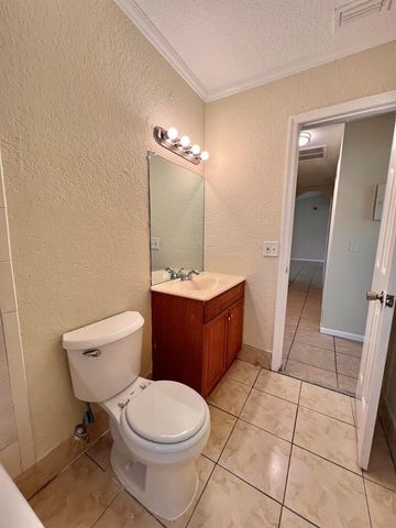 423 Glenwood Drive, West Palm Beach, FL 33415