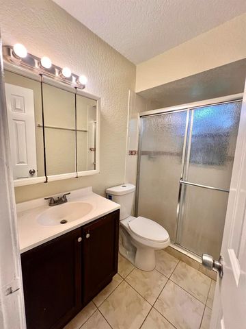 423 Glenwood Drive, West Palm Beach, FL 33415