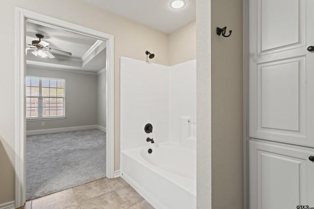 105 Bois D Arc Dr, Bullard, TX 75757