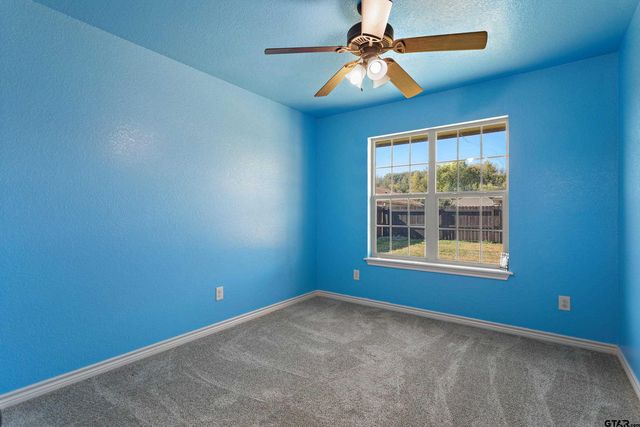 105 Bois D Arc Dr, Bullard, TX 75757