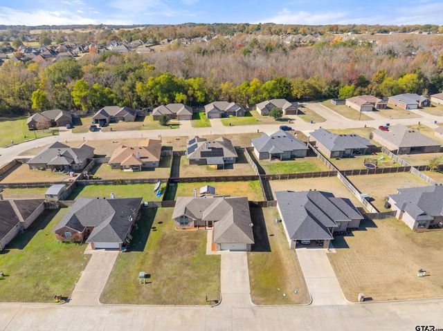 105 Bois D Arc Dr, Bullard, TX 75757