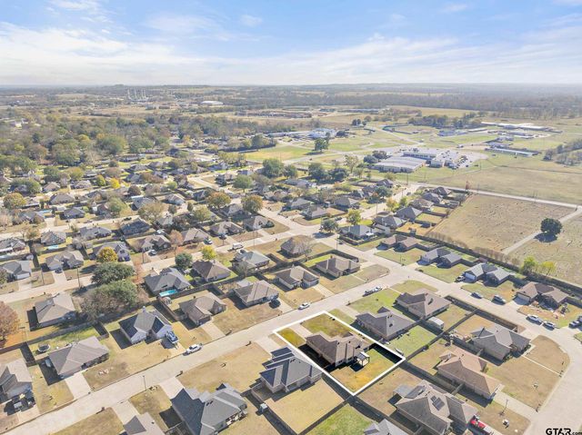 105 Bois D Arc Dr, Bullard, TX 75757