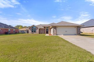 105 Bois D Arc Dr, Bullard, TX 75757