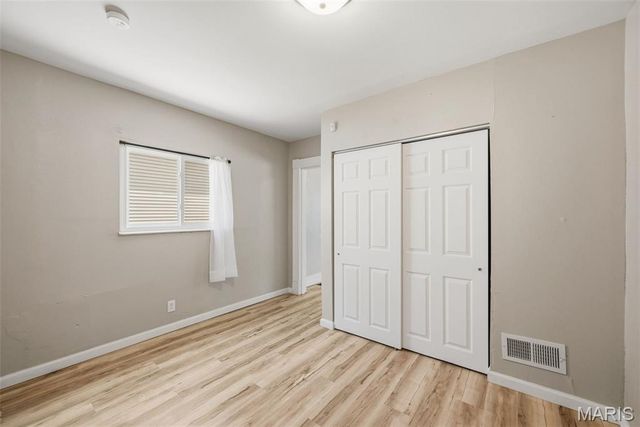 922 Dammert Avenue, St Louis, MO 63125