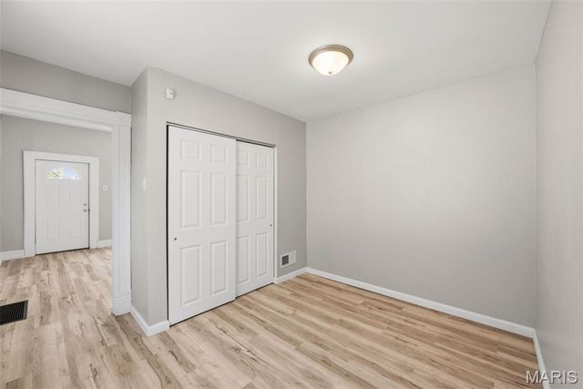 922 Dammert Avenue, St Louis, MO 63125