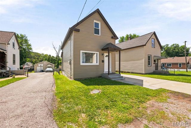 922 Dammert Avenue, St Louis, MO 63125
