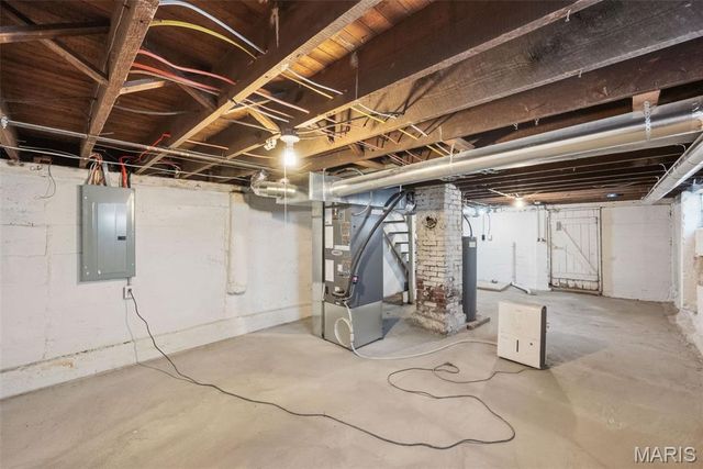 922 Dammert Avenue, St Louis, MO 63125