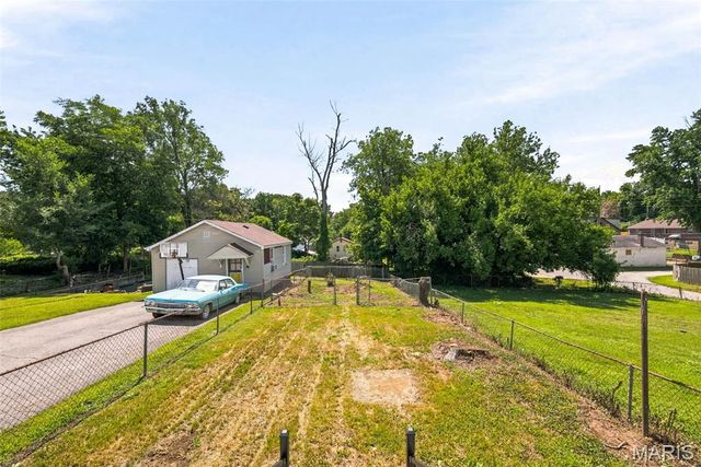922 Dammert Avenue, St Louis, MO 63125