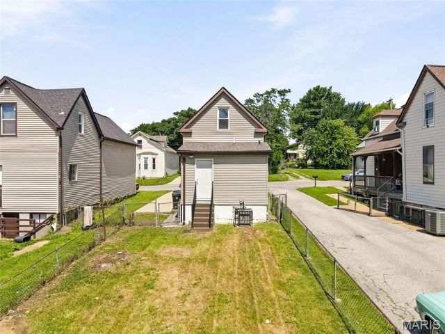 922 Dammert Avenue, St Louis, MO 63125