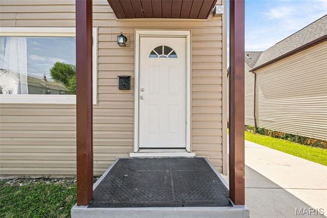 922 Dammert Avenue, St Louis, MO 63125