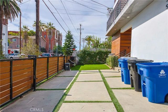 5351 Lexington Avenue, Hollywood, CA 90029