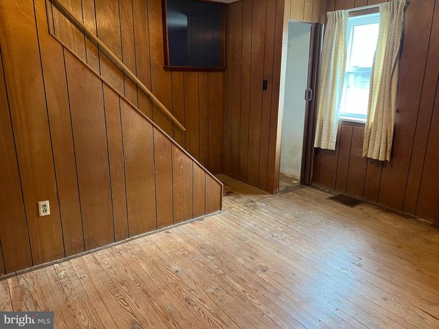 25447 CASCADE RD, Cascade, MD 21719