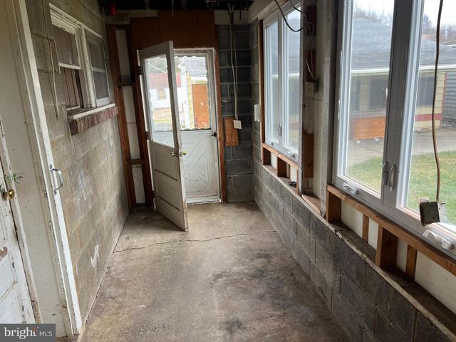 25447 CASCADE RD, Cascade, MD 21719