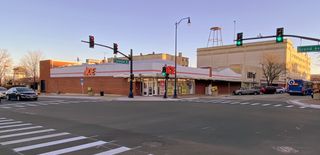 239 N Genesee Street, Waukegan, IL 60085